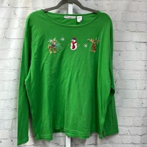 Rebecca Malone holiday reindeer snowman green 1x top
